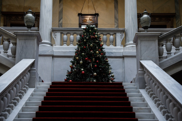 Νέα κυβέρνηση: Σε τρεις... δόσεις η ορκωμοσία την Τρίτη λόγω κορονοϊού