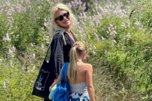 Ελένη Μενεγάκη: Οι δημόσιες ευχές στην κόρη της, Μαρίνα για την ονομαστική της γιορτή (Εικόνες)