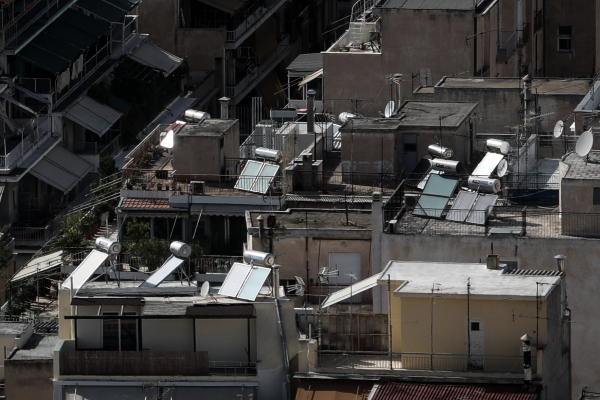 Έρχεται παράταση στο νέο «Εξοικονομώ» - Σε εκκρεμότητα 50.000 αιτήσεις και αναμένονται ακόμα 20.000