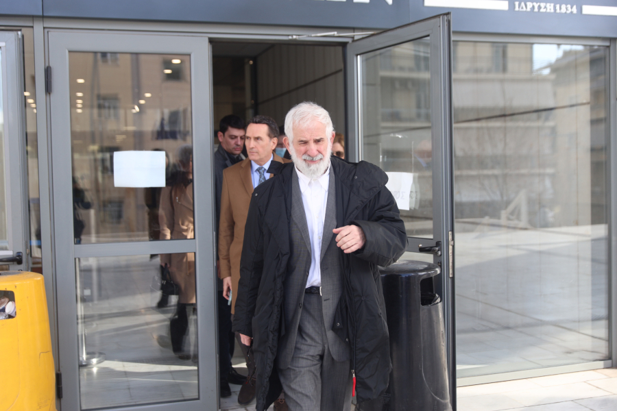 Πέτρος Φιλιππίδης: Αθώος λόγω αμφιβολιών, η εισαγγελική πρόταση