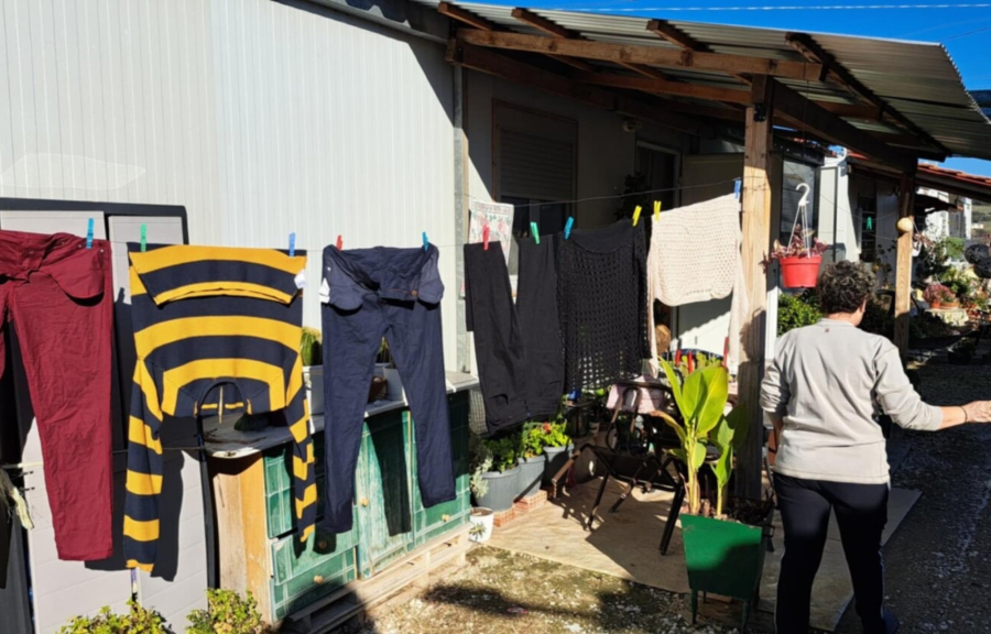 Πρωτοχρονιά σε 14τμ: Τέσσερα χρόνια σε κοντέινερ οι κάτοικοι του Δαμασίου