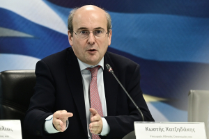 Χατζηδάκης: «Η επιτυχία της έκδοσης 15ετούς ομολόγου πιστοποιεί την έλευση της επενδυτικής βαθμίδας»