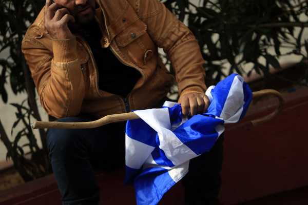 Κατάληψη της ΔΕΗ στην Άρτα από αγρότες