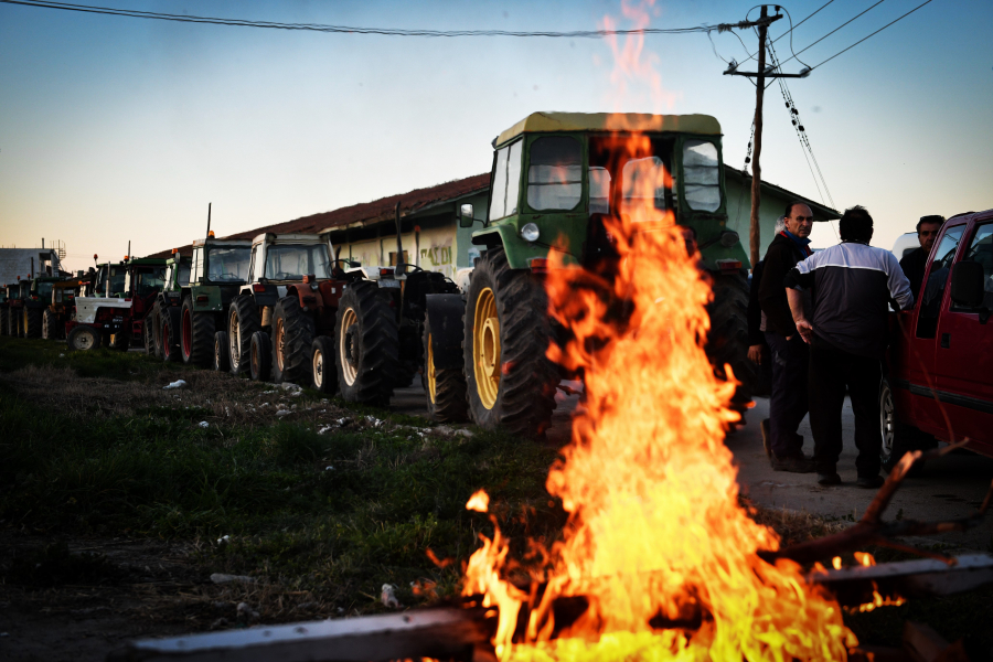 Ο Πλατύκαμπος «μίλησε» και ο κύβος ερρίφθη - Κάθοδος των τρακτέρ στην Αθήνα παρά το «όχι» Χρυσοχοϊδη