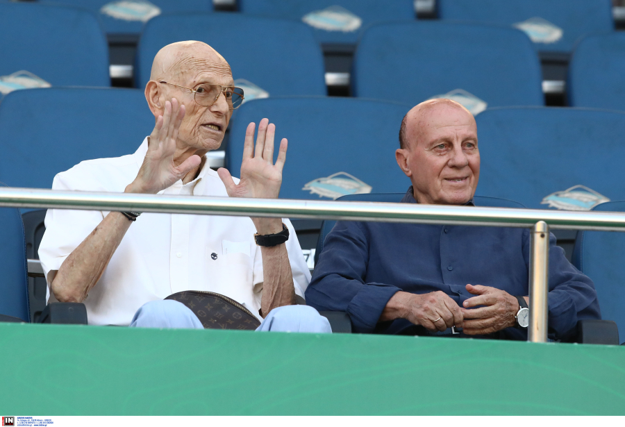 «Αντίο μοναδικέ μου φίλε»: Ο συγκλονιστικός αποχαιρετισμός του Αντωνιάδη στον Μίμη Δομάζο