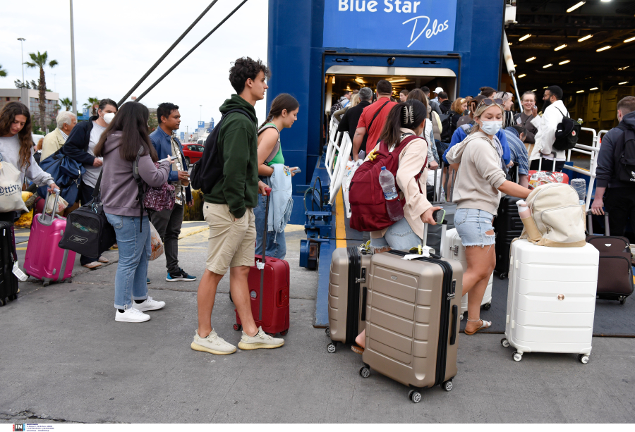 Αγίου Πνεύματος: Ξεκίνησε η εξόρμηση για το τριήμερο, πρωταγωνιστές οι κοντινοί προορισμοί