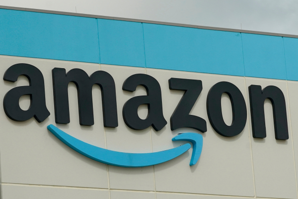 Απολύσεις στην Amazon - «Κόβει» 30.000 εταιρικές θέσεις εργασίας