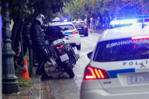 «Γυαλιά καρφιά» έκανε τα γραφεία της Αττικής Οδού ο Ρουβίκωνας - Έγιναν οκτώ συλλήψεις