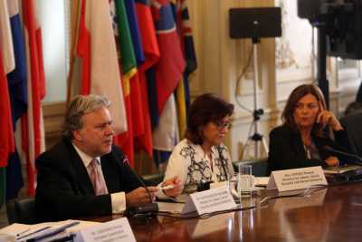 Φωτίου: Εξορθολογισμός, όχι περικοπές προνοιακών επιδομάτων