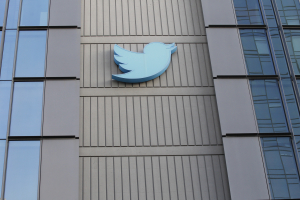 «Διαζύγιο» χρηστών του Twitter, εγγράφονται στην εφαρμογή Mastodon