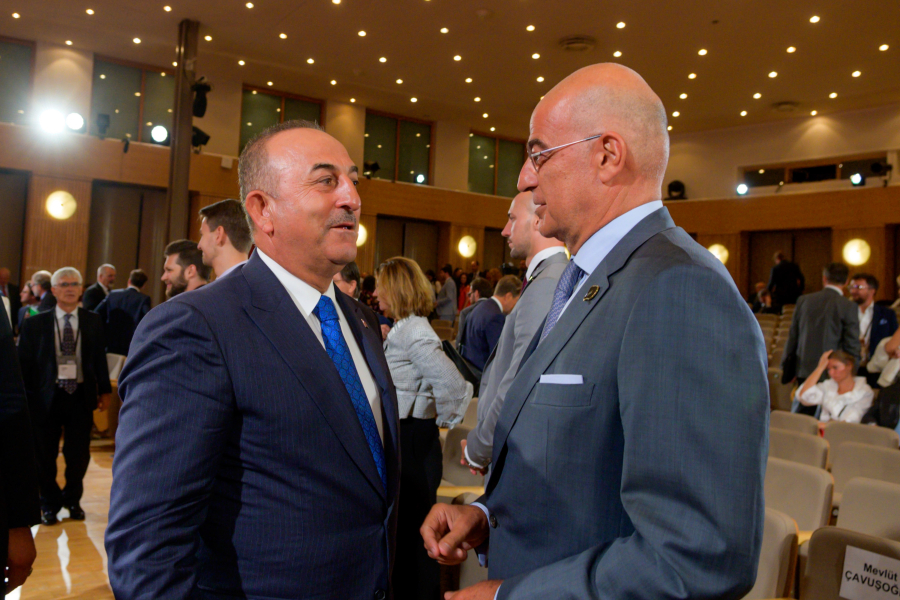 Τετ α τετ Δένδια -Τσαβούσογλου στη Νέα Υόρκη: Κάθισαν δίπλα δίπλα σε γεύμα