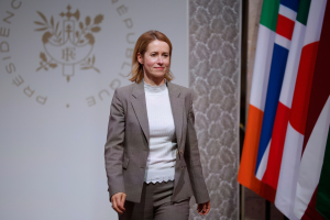 Κάγια Κάλας: Ίσως είναι καλή στιγμή να αρχίσουμε να πίνουμε - Λόγω των παγκόσμιων προβλημάτων