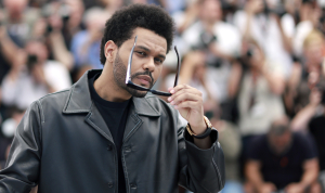 The Weeknd: Δεν πάει πουθενά, εδώ θα μείνει
