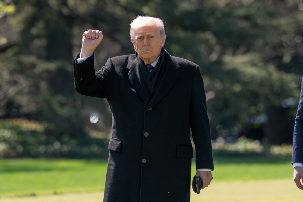 Τραμπ κατά ΝΑΤΟ, ξανά: Δειλοί, θα το θυμόμαστε