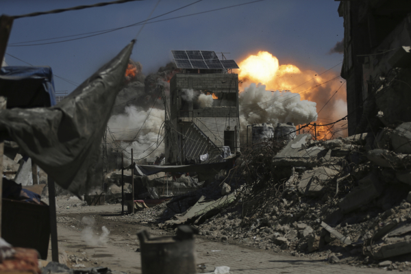 Ισραήλ: Σφυροκοπά ανελέητα τη Γάζα - Οικογένειες αναγκάζονται να φύγουν για να γλιτώσουν