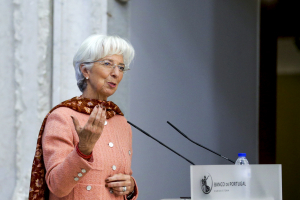 Κριστίν Λαγκάρντ: «Πιθανή η αύξηση των επιτοκίων από την ΕΚΤ εντός του 2022»