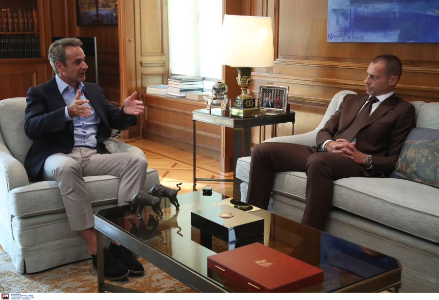 Μέγαρο Μαξίμου: Κρίσιμη σύσκεψη σήμερα με πρόεδρο της ΟΥΕΦΑ και 4 μεγάλες ΠΑΕ για ποδόσφαιρο και αντιμετώπιση της οπαδικής βίας