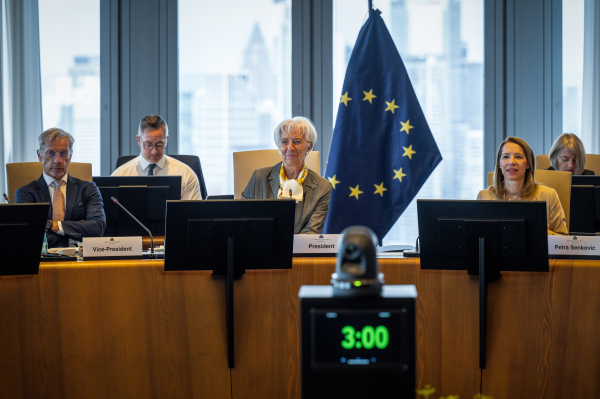 Επιτόκια: Έρχεται σήμερα νέα αύξηση από την ΕΚΤ