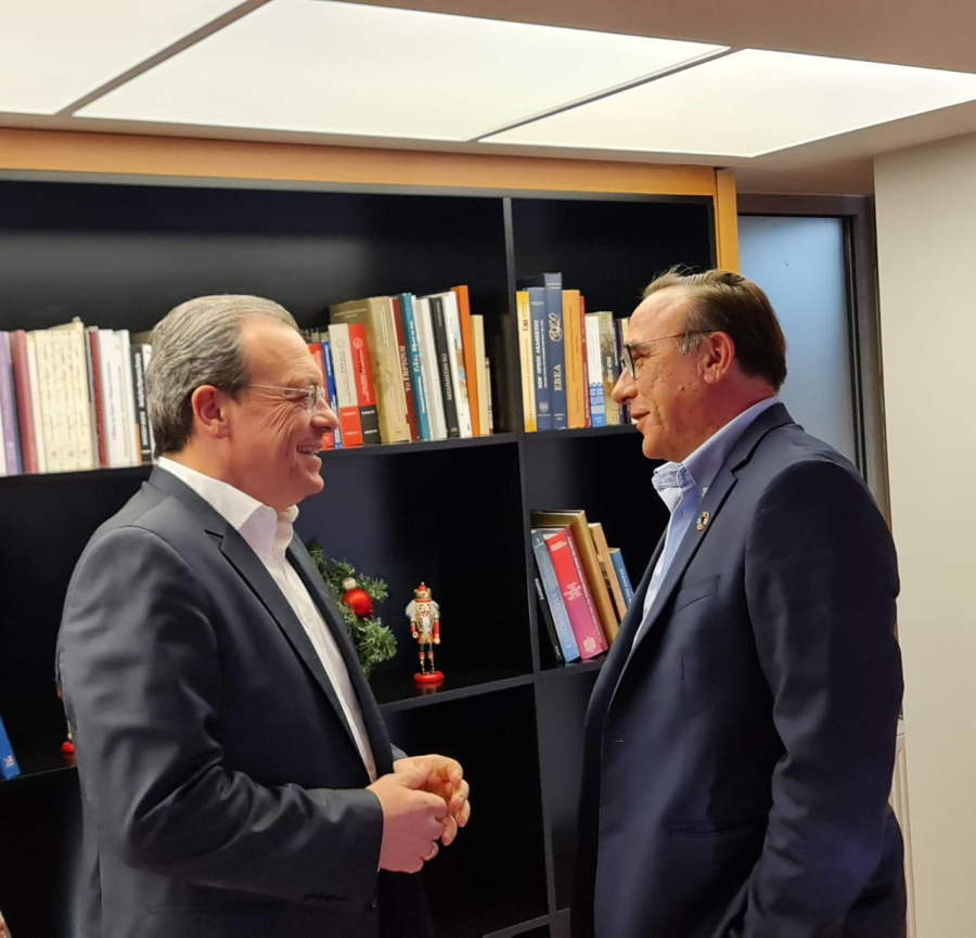 Συνάντηση Φάμελλου - Κόκκαλη: Συμφωνία για την ανάγκη συνεννόησης σε θέματα περιβαλλοντικής πολιτικής