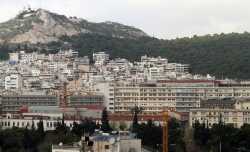"Βυθισμένη" η αγορά ακινήτων