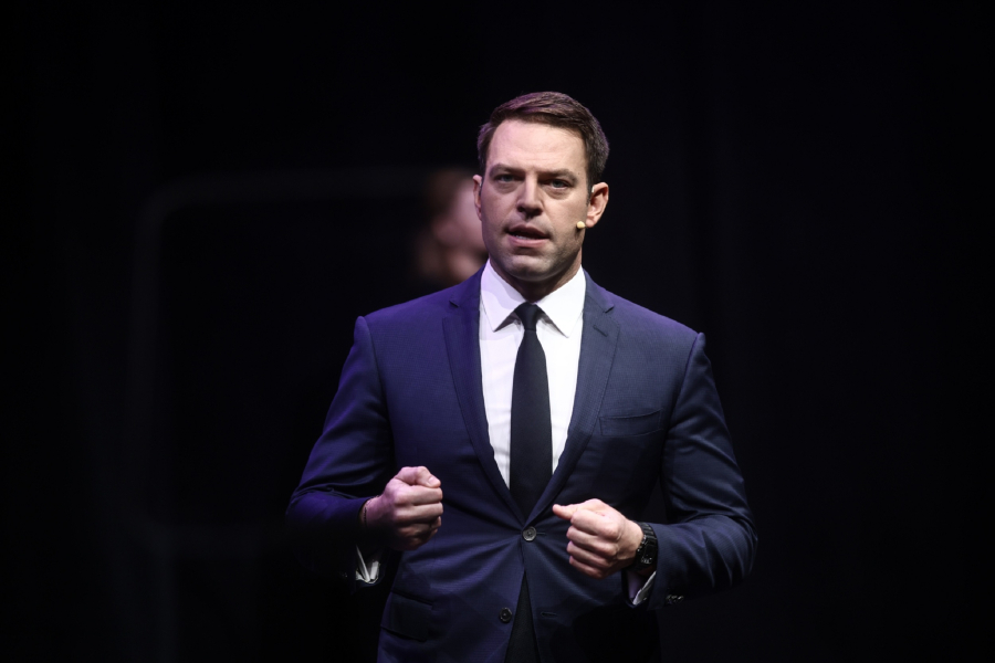 Ο διαδικτυακός ιδεολογικός «γκουρού» του Στέφανου Κασσελάκη