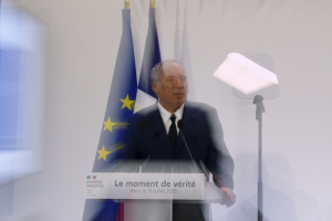 Πολιτική καταιγίδα στη Γαλλία: Ο Μπαϊρού μετρά αντίστροφα