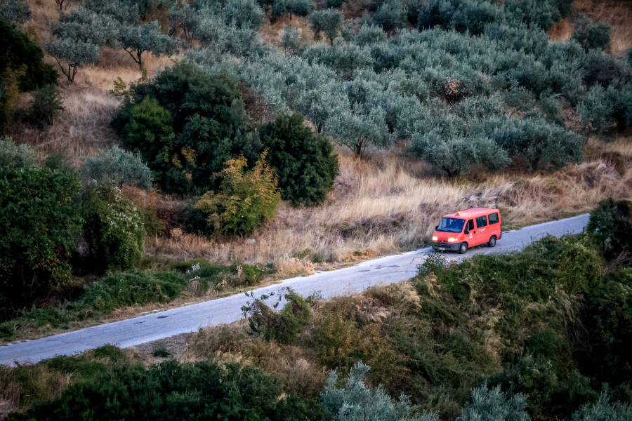 Ικαρία: 21χρονος έπεσε σε φαράγγι - Απεγκλωβίστηκε τραυματισμένος