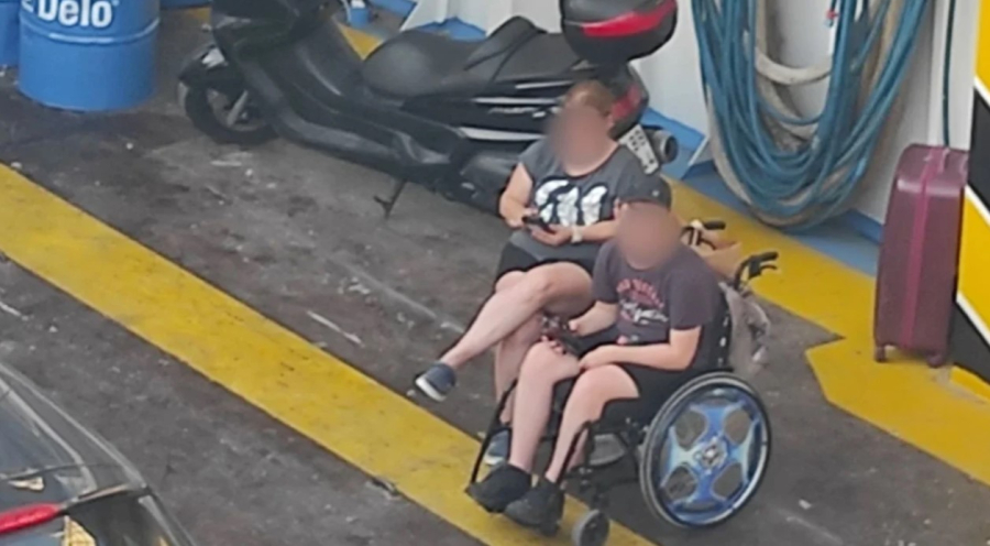 Θάσος: Παιδί ΑμεΑ ταξίδεψε σε γκαράζ ferry boat εν μέσω καύσωνα