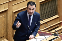 Η επιμονή Χαρίτση και το like του Ζαχαριάδη