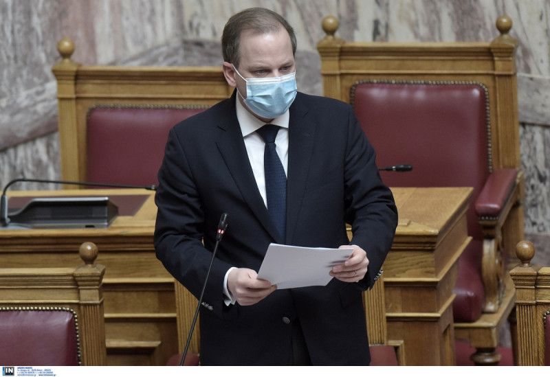 Υπό τον έλεγχο του πρωθυπουργού τα μεγάλα δημόσια έργα, με τροπολογία Καραμανλή