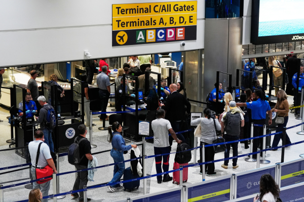 ΗΠΑ: Χάος στα αεροδρόμια - Πάνω από 2.900 καθυστερήσεις και 1.200 ακυρώσεις πτήσεων