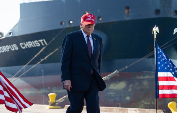 Η επίθεση στο Ιράν και η αναζωπύρωση της διαμάχης στις ΗΠΑ για τις πολεμικές εξουσίες του Τραμπ