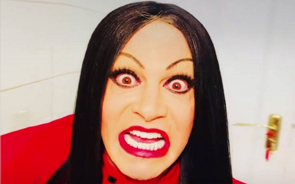 Τάκης Ζαχαράτος: Το διάγγελμα αλά Άντζελα Δημητρίου