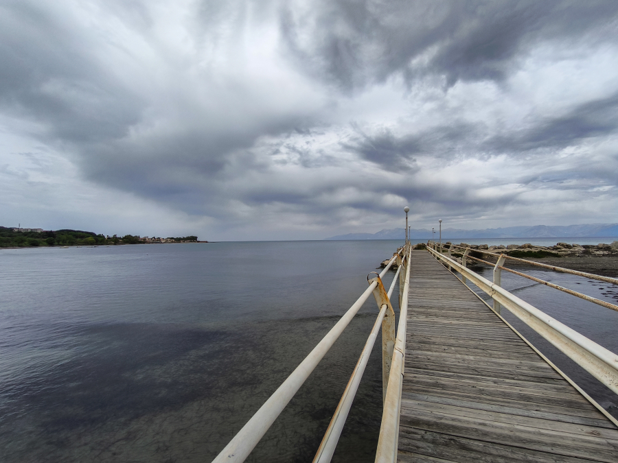 Τι ώρα έρχεται η κακοκαιρία σήμερα - Οι περιοχές με καταιγίδες και μπουρίνια