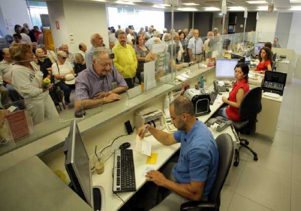 «Κούρεμα» ΦΠΑ και εγγυήσεις δανείων για τις υπερχρεωμένες επιχειρήσεις