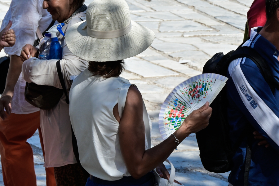 Καύσωνας: Τα «SOS» των πνευμονολόγων για αναπνευστικά προβλήματα -Τι πρέπει να προσέχουμε