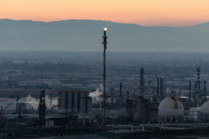 Στα 91 δολάρια το πετρέλαιο Μπρεντ μετά τις δηλώσεις Τραμπ πως επιδιώκει «άνευ όρων παράδοση» του Ιράν