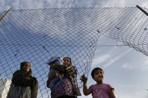 Ανοιχτό σχολείο για μικρούς και μεγάλους πρόσφυγες και μετανάστες