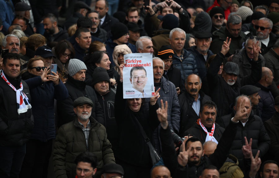 Γιατί προφυλακίστηκε ο Ιμάμογλου - Καταγγέλλουν «πολιτικό πραξικόπημα»