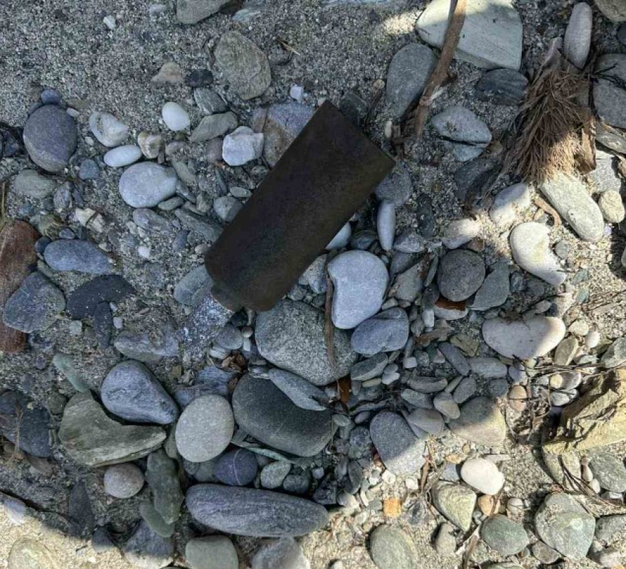 Πλαταμώνας: Βλήμα όλμου από τον Β' Παγκόσμιο Πόλεμο εντοπίστηκε στην παραλία