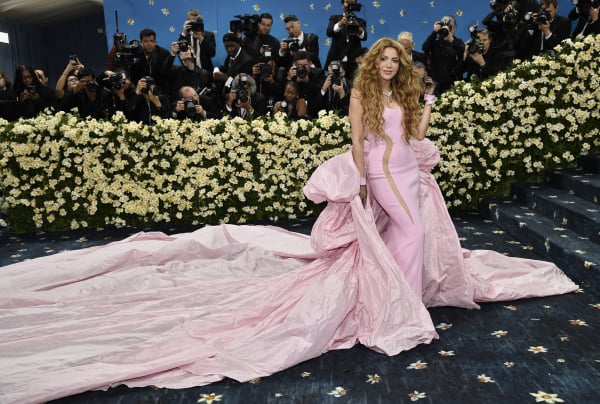 Η Shakira «μαρτύρησε» την εγκυμοσύνη της Rihanna, πριν από την εμφάνισή της (Βίντεο)