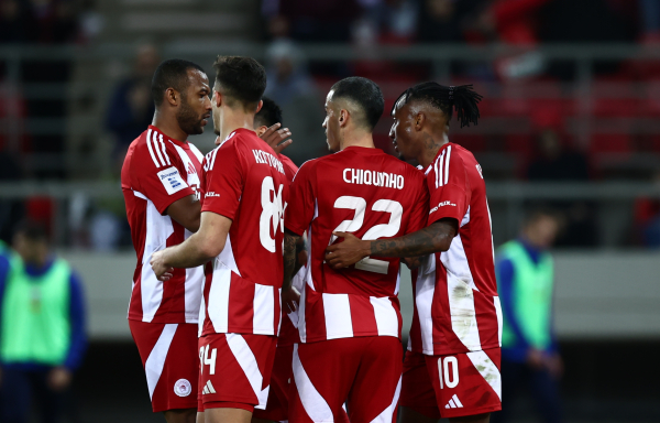 Ολυμπιακός - Λαμία 1-0: Αγχωτικό «τρίποντο» οι «ερυθρόλευκοι»