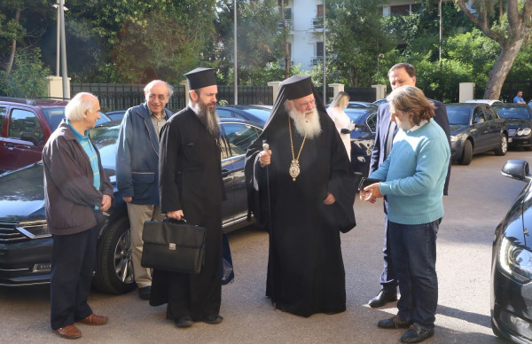 Η Ιερά Σύνοδος: Δεν παραχωρήθηκαν οικόπεδα σε ΜΚΟ για κέντρο μεταναστών στη Ν. Πέραμο