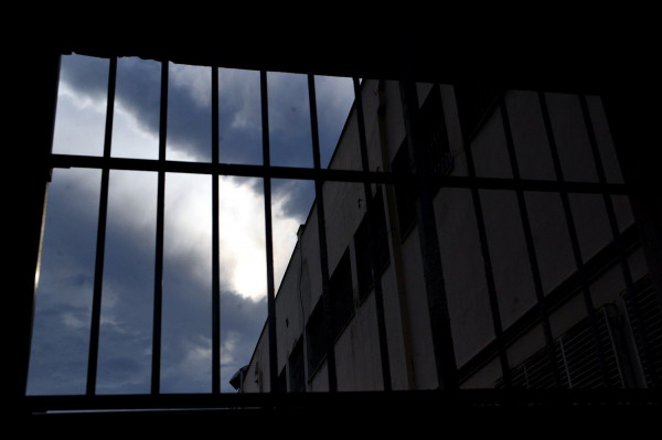 Ανησυχία στην Κρήτη: Κρατούμενοι φεύγουν με άδεια από τις φυλακές αλλά δεν επιστρέφουν