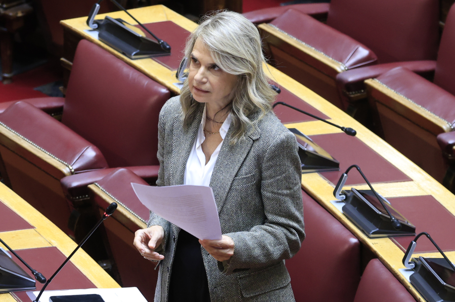 Μιλένα Αποστολάκη για την απόσυρση του άρθρου 23: «Η κυβέρνηση υποχώρησε άτακτα»
