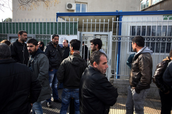 Ουρές έξω από την Υπηρεσία Ασύλου