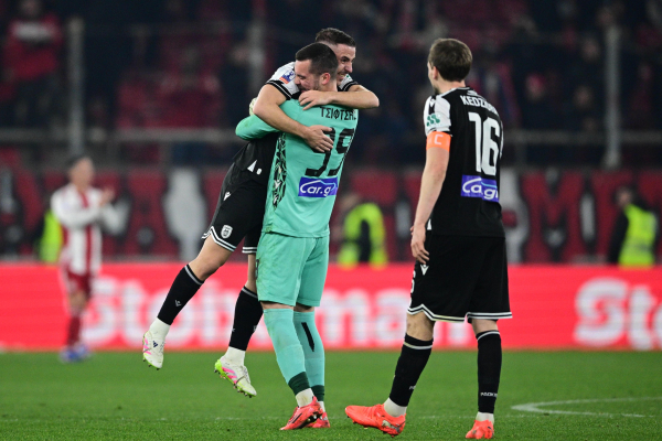 Κύπελλο Ελλάδας: Ο ΠΑΟΚ «καθάρισε» τον Ολυμπιακό στο «Καραϊσκάκης» (2-0)