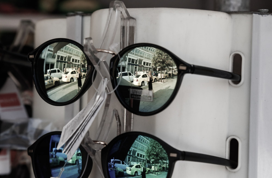 Το καλοκαίρι και τα μάτια μας: Πολύτιμες συμβουλές για ξεκούραστη όραση