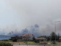 Η Πάτρα «πνιγμένη» στους καπνούς - Νέες εικόνες από την κατάσταση σήμερα