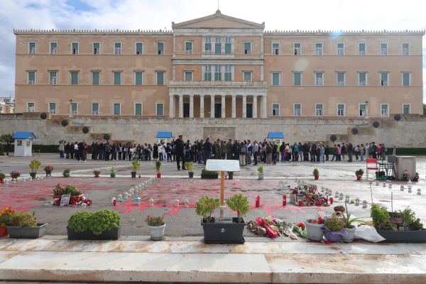 ΣΥΡΙΖΑ για Άγνωστο Στρατιώτη: Κάλεσμα σε συγκέντρωση το απόγευμα ενάντια στην τροπολογία